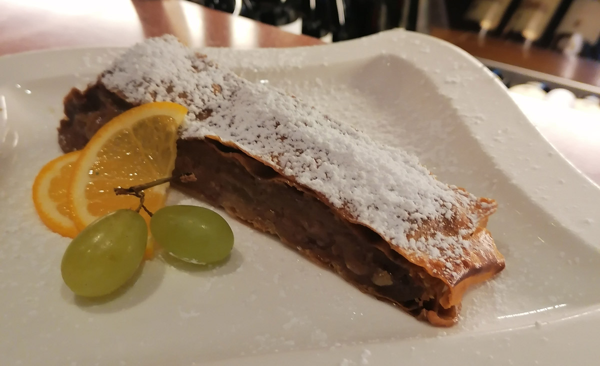 Apfelstrudel